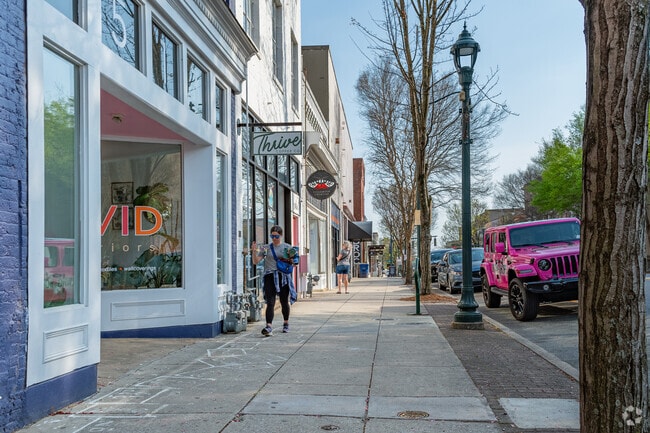 Deep River residents head downtown for shopping, dining, and weekend entertainment.