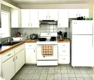 236 Princeton St Unit 1, Boston, MA 02128