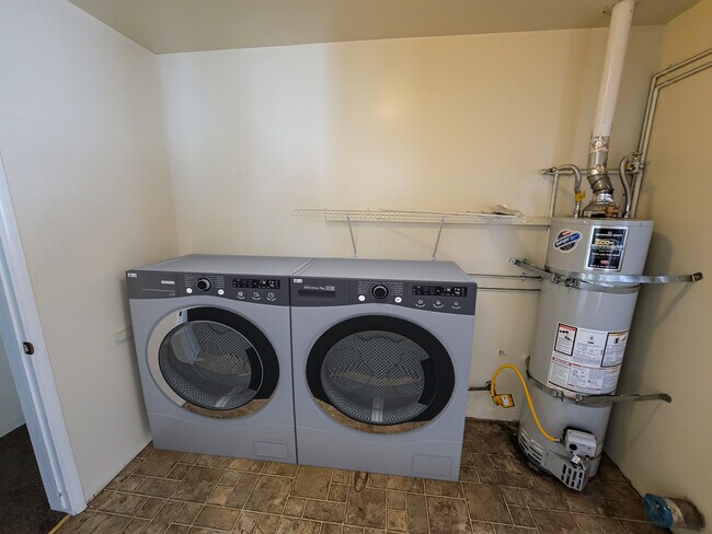 1321 Turquoise Ave unit 126, Mentone, CA 92359 - photo 6