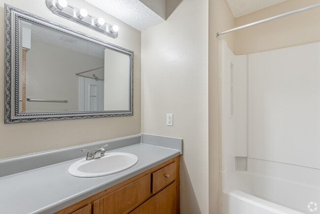 Beacon Point Apartments, Texarkana, AR 71854 - photo 2