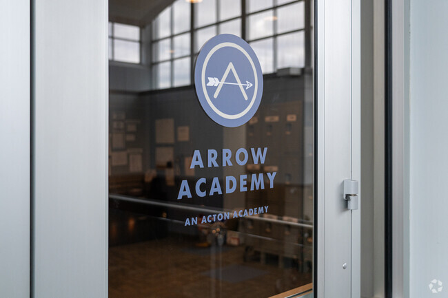 Arrow Academy students learn in collaborative classrooms of multi-age learners in Naperville, IL