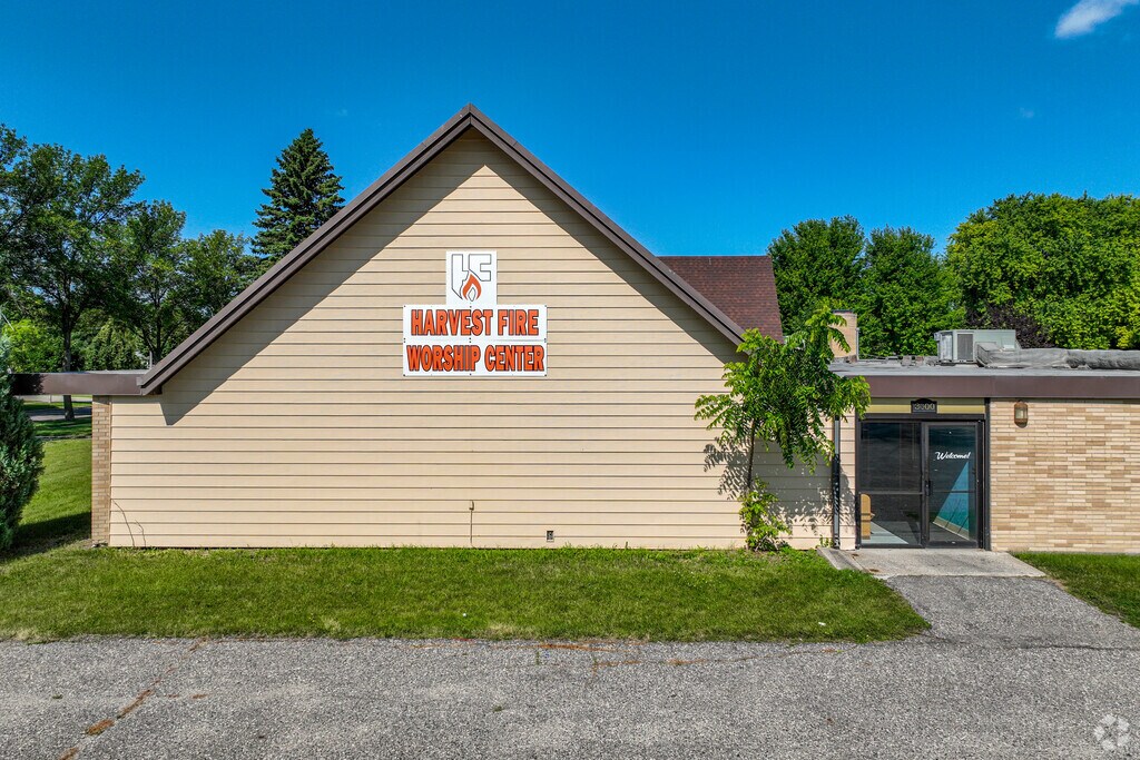 Red River Adventist School is an amazing school which offers a great education.