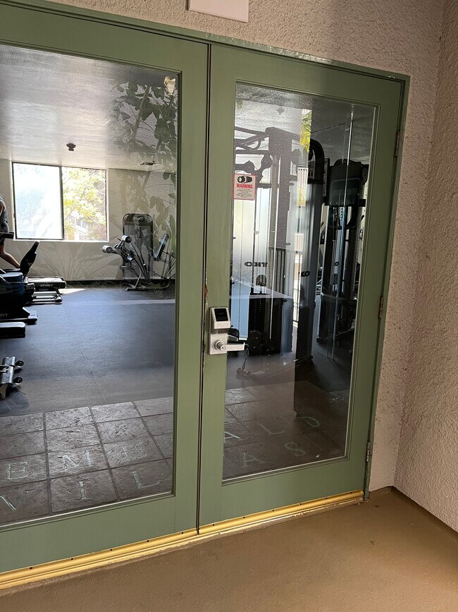 Emerald Villas unit 311, Long Beach, CA 90802 - photo 4