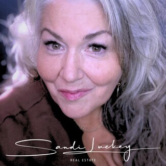 Sandi Luckey