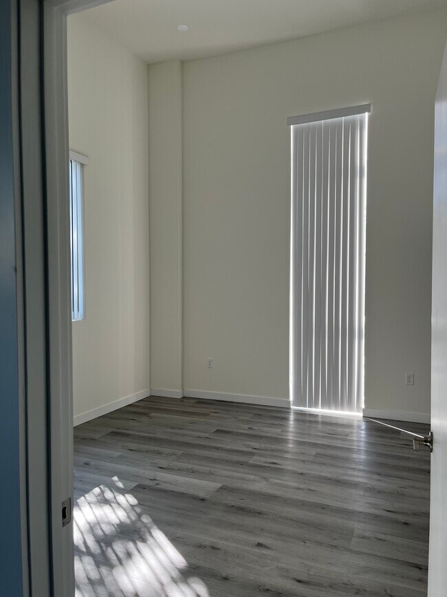 26720 Old Dixie Hwy unit 203, Homestead, FL 33032 - photo 6