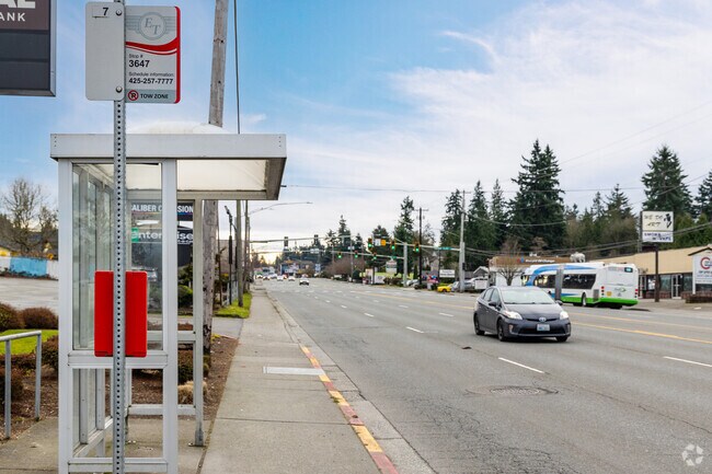 South Forest Park offers bus service along key streets for local and regional travel.