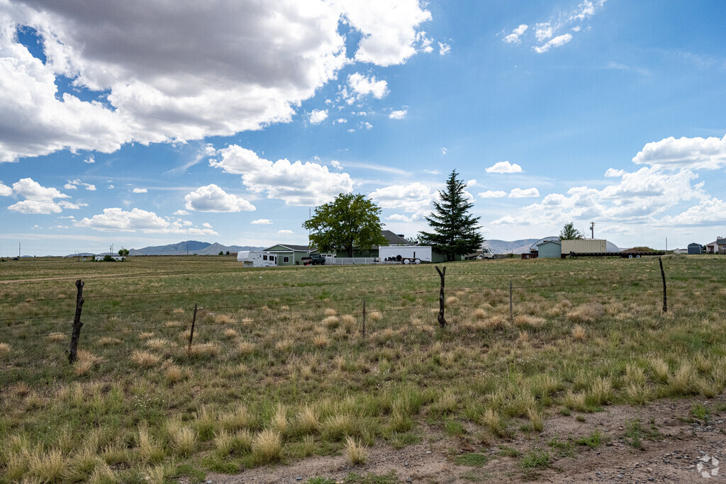 According to the landowner at this location, the school is no longer here.