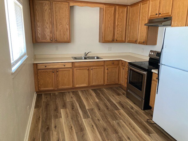 13522 Airline Hwy unit PM 2, Paicines, CA 95043 - photo 1