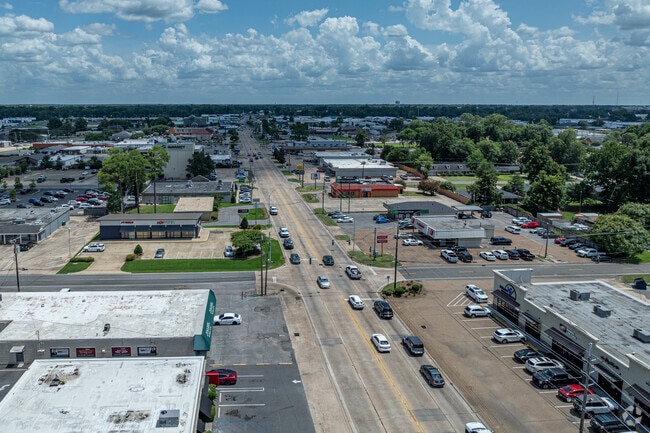 Midtown depends on multiple major roadways like Louisville Avenue and State Route 165.
