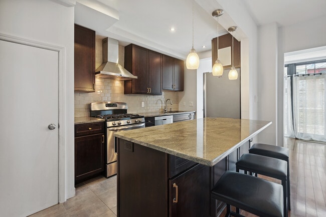 1452 Spring Rd NW, Washington, DC 20010 - photo 6