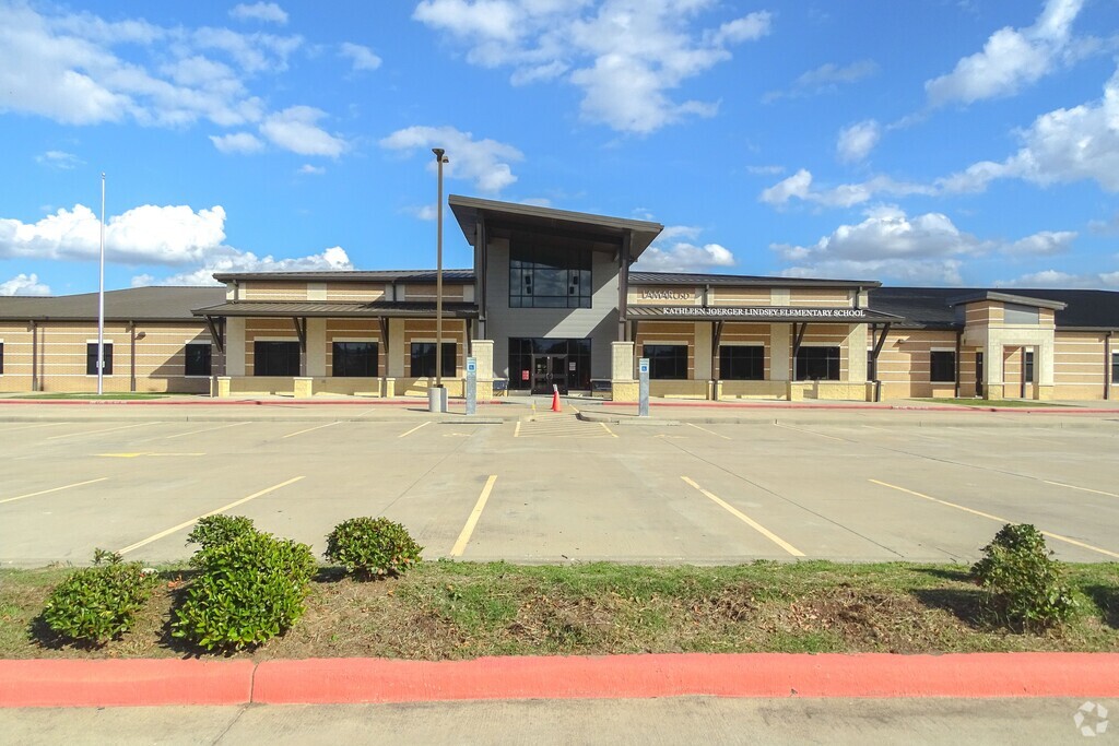 Kathleen Joerger Elementary School serves Fulshear students from Pre-K through the 5th grade.