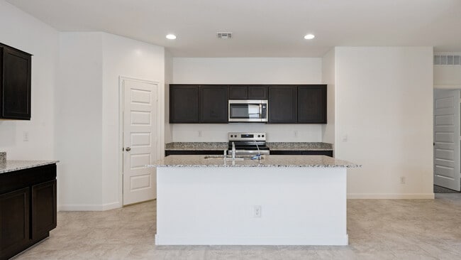 11905 E Lupine Ln, Florence, AZ 85132 - photo 4