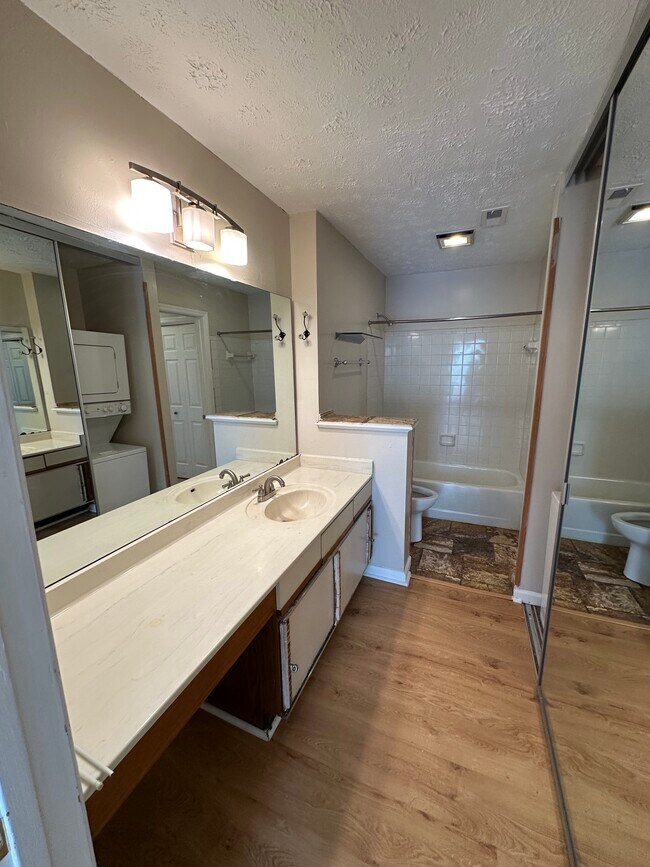 209 14th St NE unit 111, Atlanta, GA 30309 - photo 5