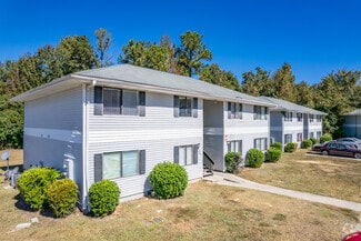 204 Chambers Cove Dr, Macon-Bibb, GA 31206