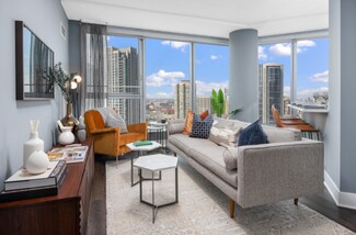 288 N Canal St, Chicago, IL 60606