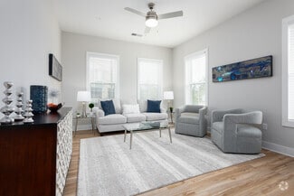 1477 Springvale Hill Dr, Kernersville, NC 27284