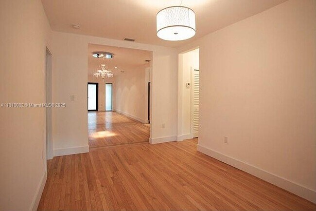 1717 Cortez St, Coral Gables, FL 33134 - photo 7