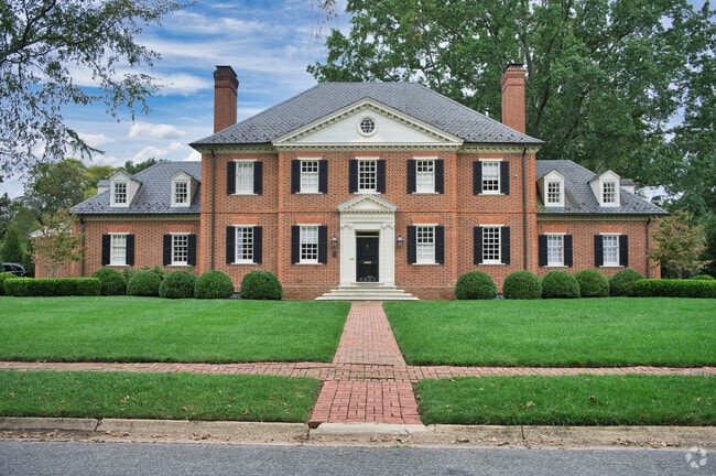 Regal homes line the streets of Windsor Farms.