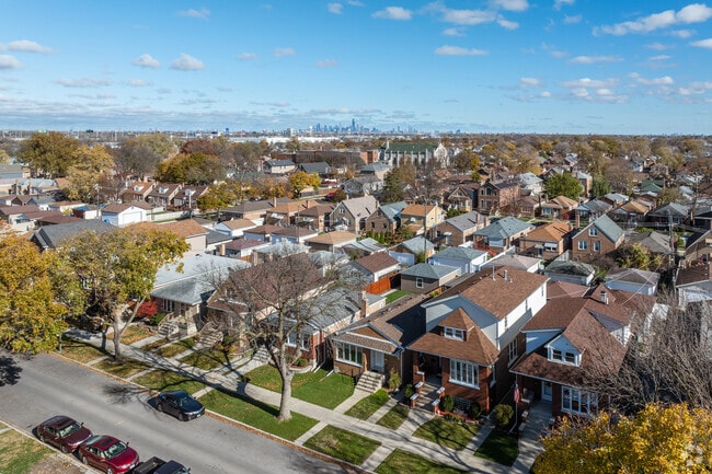Garfield Ridge is a core community on the southwest side of Chicago.