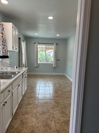6052 Fishburn Ave, Huntington Park, CA 90255