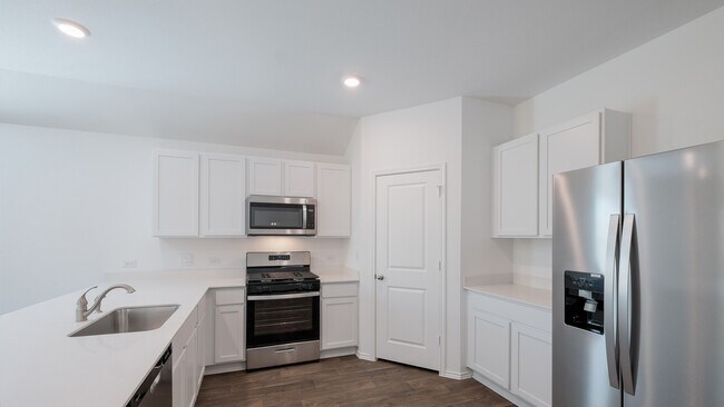 12202 Pike Bend, Mustang Ridge, TX 78610 - photo 4