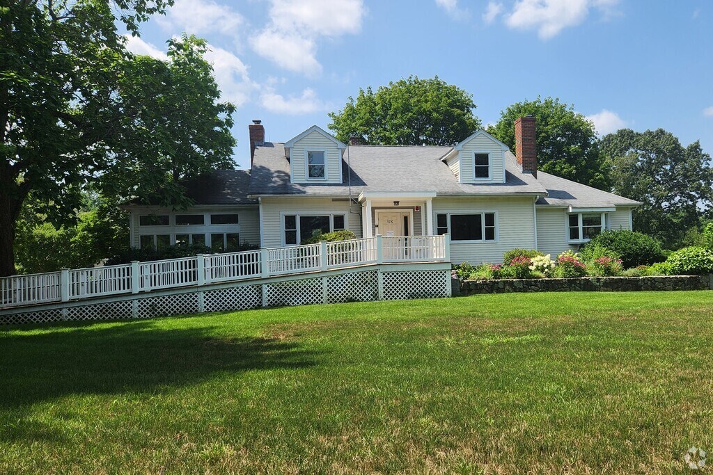 Sparhawk Academy is a private elementary and middle school for boys in grades 3 through 8.