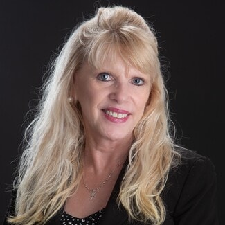 Janell Kofstad