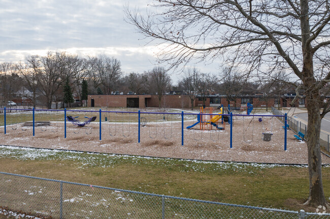Gladiola Elementary School is on Gladiola Ave in Wyoming, MI.