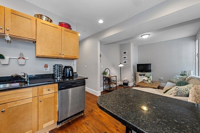 16 Sewall St unit 2, Roxbury Crossing, MA 02120 - photo 3