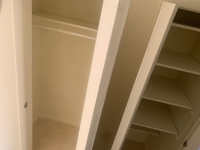 2721 SW 8th St unit 2, Fort Lauderdale, FL 33312 - photo 6