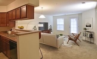 9199 Mayfield Rd N, Collierville, TN 38017