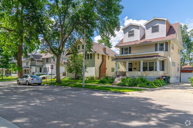 A row of houses in the Kutzky Park neighborhood.