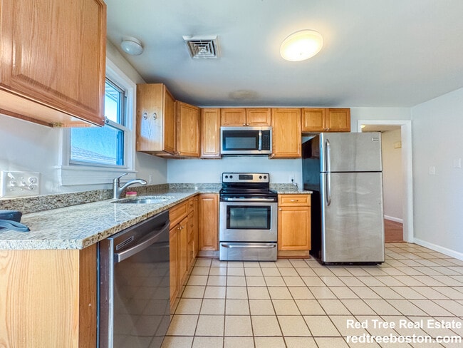 74 Dunboy St unit 2, Brighton, MA 02135 - photo 5