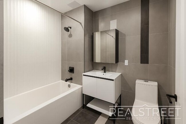 1244 New York Ave, Brooklyn, NY 11203 - photo 4