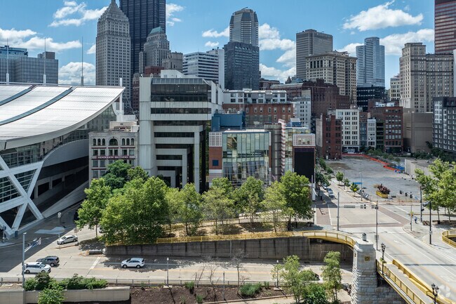 Pittsburgh CAPA 6-12 prepares students for college in the performing arts.