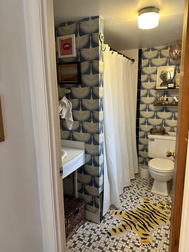 2031 Brandywine St unit 3, Philadelphia, PA 19130 - photo 6