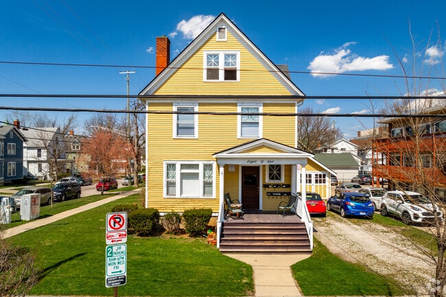 You can find beautiful Victorian homes throughout Old Fourth Ward.