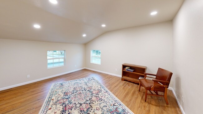 623 N 6th Ave, Stroud, OK 74079 - photo 2