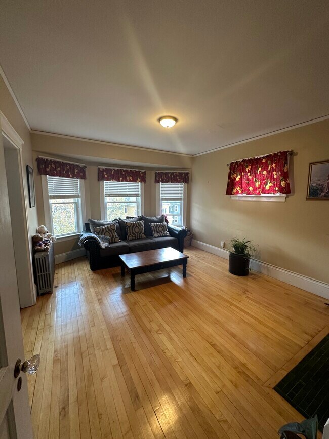 99 Lexington Ave, Cambridge, MA 02138