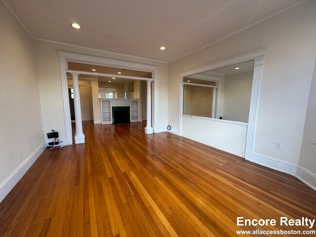 41 Orkney Rd unit 2, Brighton, MA 02135 - photo 6