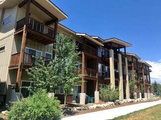 1500 Sky View Ln, Steamboat Springs, CO 80487