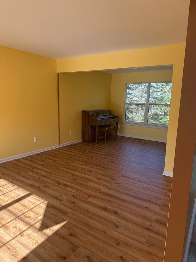 3195 Otter Creek Ct, Ann Arbor, MI 48105 - photo 3