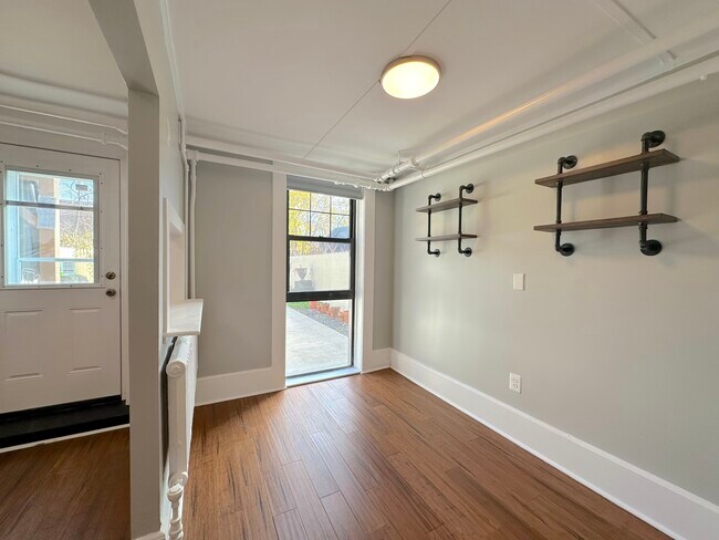 202 Grand St unit 1, Newburgh, NY 12550 - photo 6