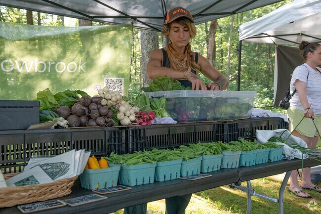 Freshest produce is the key to the always pleasant Foster Farmers Market adjacent to the Sterling neighborhood.
