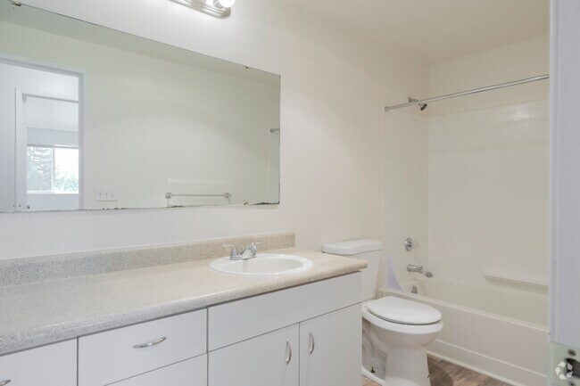 Lund Pointe Apartments, Port Orchard, WA 98366 - photo 7