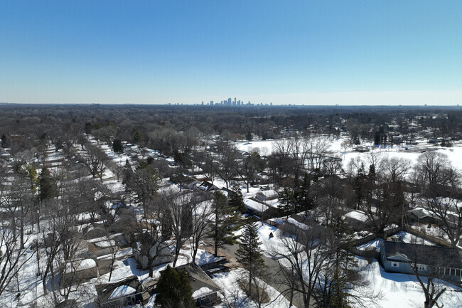 Valley Place is a beautiful neighborhood at any time of year.