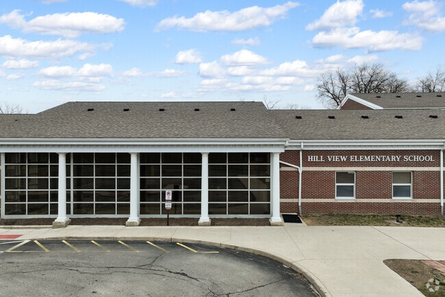 Hill View Elementary Front