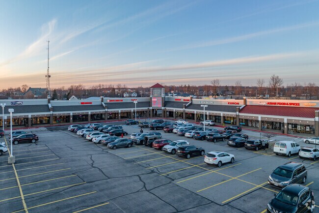 The Solon Ohio Community has plenty of retail options to met its residents needs.