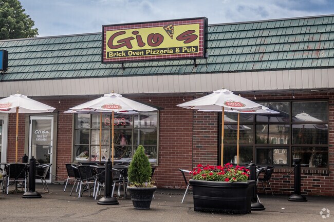 At Gio's, you can enjoy great-tasting food made with high-quality ingredients in East Granby.