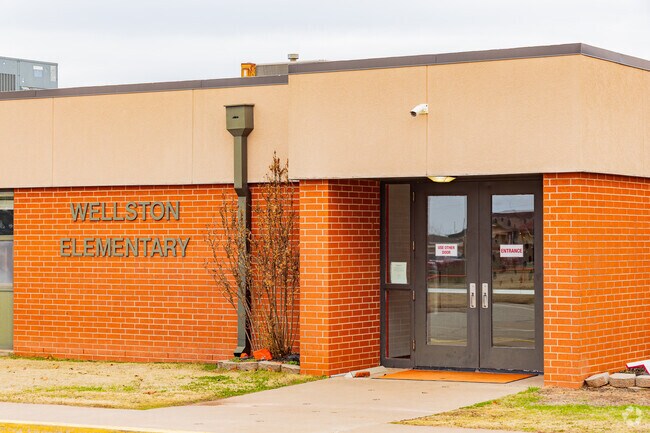 Kids are challenged to excel at Wellston Elementary School.